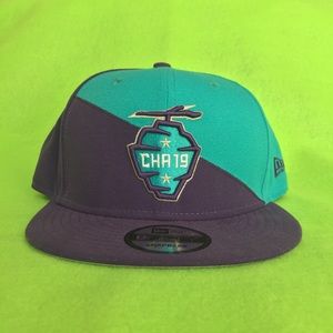 Modern Charlotte Hornets New Era 9Fifty Snapback